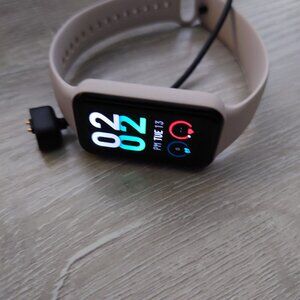 Amazfit Band 7 Activity Fitness Tracker Watch 1.47”AMOLED